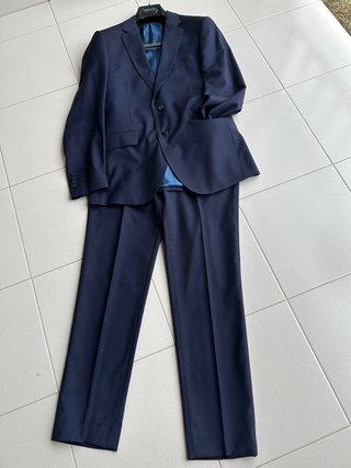 Traje de hombre azul marino  y Camisa blanca#