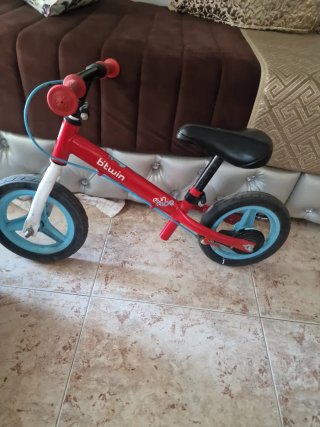 Bicicleta infantil Btwin roja