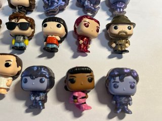 Colección Stranger Things Kinder Joy