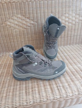 Botas Trekking Quechua Talla 42