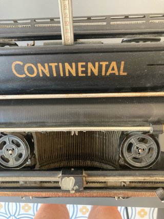 Máquina de escribir Continental
