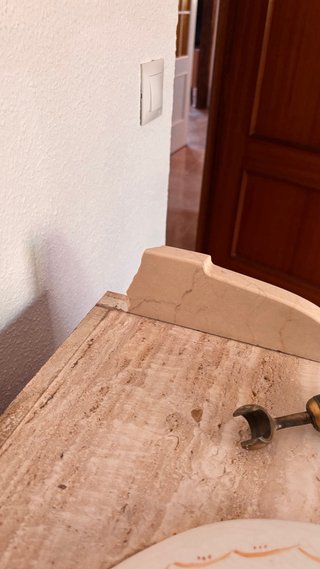 Muebles de baño madera y mármol