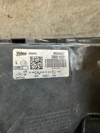 Faro Renault Megane izquierdo led