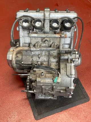 Motor Yamaha YZF 600 2015