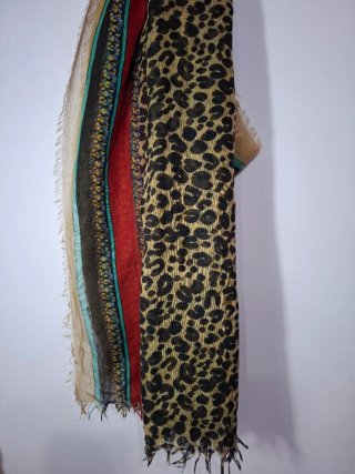 Pañuelo Fular Leopardo con Bordes
