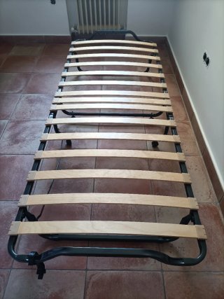 Cama plegable individual