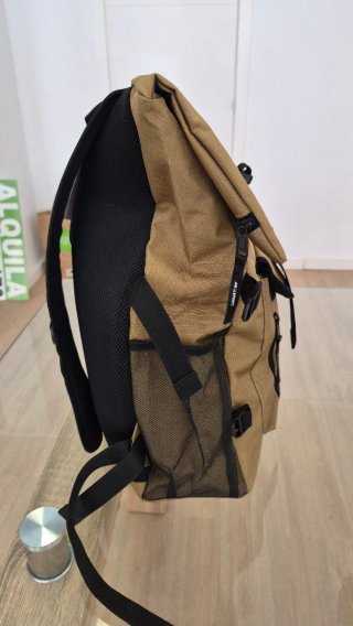 Mochila Carhartt Beige y Negra