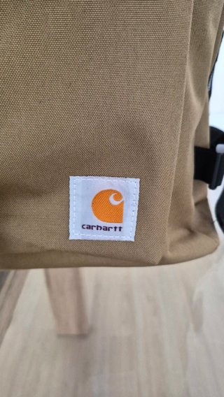 Mochila Carhartt Beige y Negra