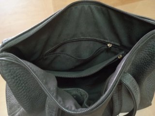 Vendo bolso negro grande.
