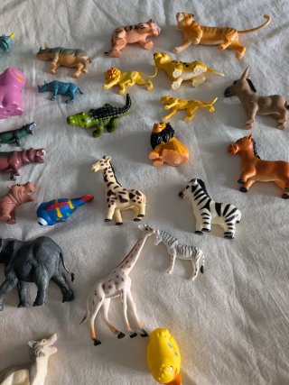 Lote de animales de juguete