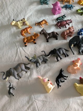 Lote de animales de juguete