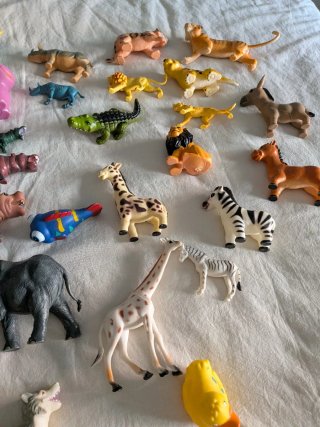 Lote de animales de juguete