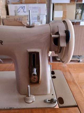 Máquina de coser Singer Beige Años 60