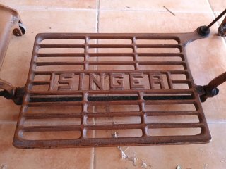 Máquina de coser Singer Beige Años 60