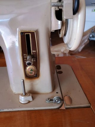Máquina de coser Singer Beige Años 60