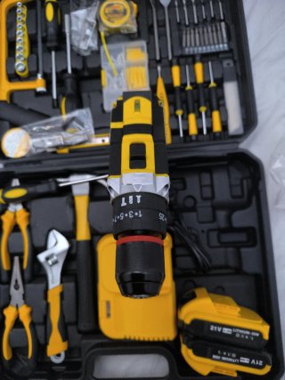 Taladro Batería Imitación Makita + Accesorios