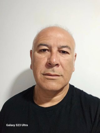 Masajista terapéutico experto profesional
