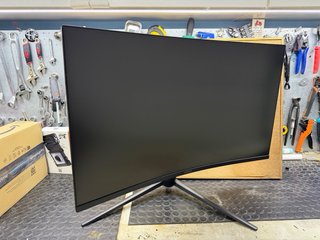 MSI G32CQ5P Monitor Curvo 32” 4K