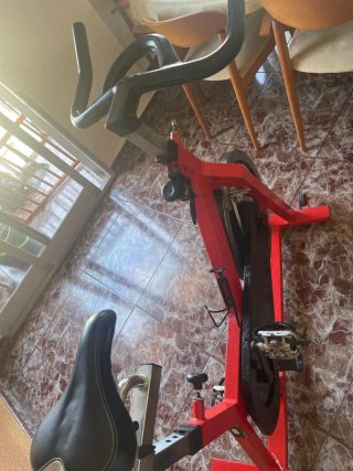 Bicicleta Estática Negra