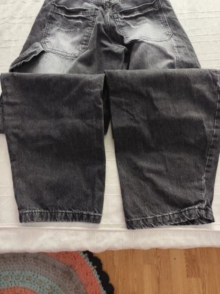 Pantalón vaquero ancho Bershka negro