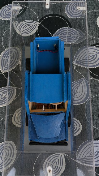 Maqueta Coche Azul Madera
