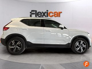 Volvo XC40 2.0 B3 G Essential Auto