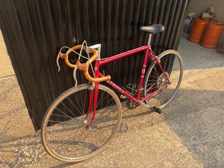 Bici carretera BH Vintage Roja