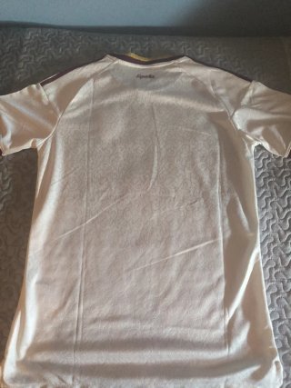 Camiseta Adidas España Oro y Blanca