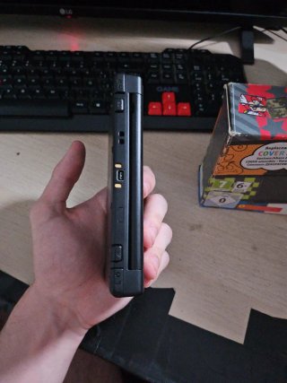Nintendo New 3DS Negra con Caja
