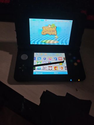 Nintendo New 3DS Negra con Caja