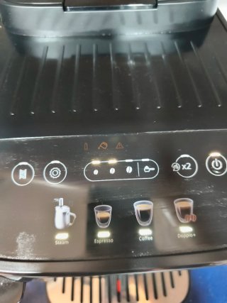 Cafetera DeLonghi Magnifica Evo