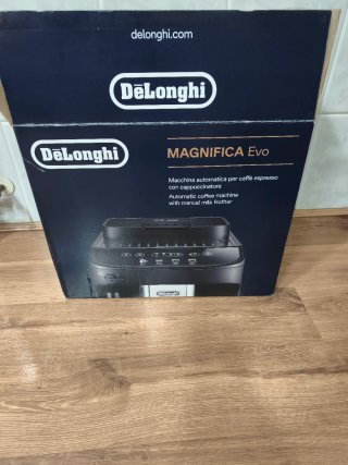 Cafetera DeLonghi Magnifica Evo