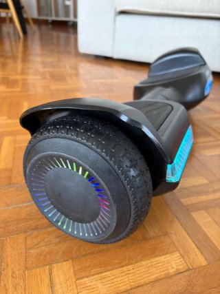 Hoverboard Gyroor G13 con luces LED