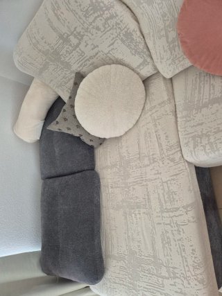 Sofá Chaise Longue Extensible con Arcón + 2 Pufs
