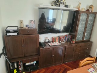 Mueble modular salón madera oscura