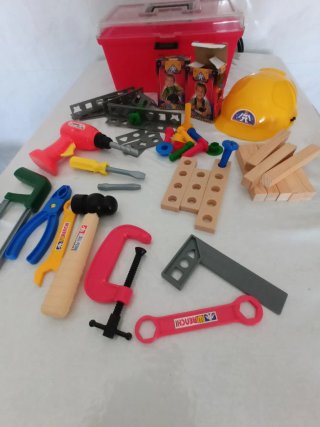 Caja de herramientas de juguete