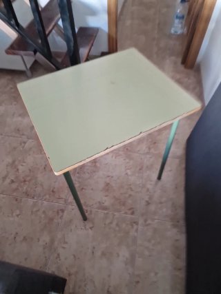 Mesa escritorio madera y metal