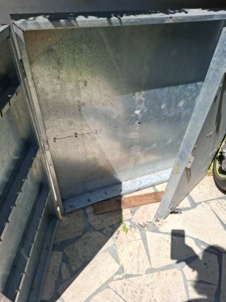 Mobiletto scaffale in acciaio grigio