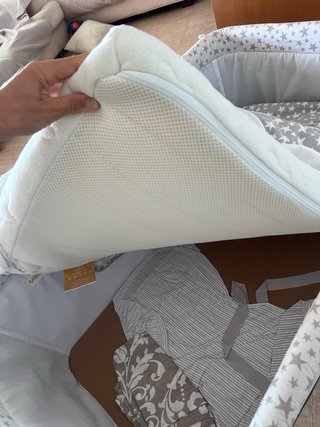 Minicuna de colecho con estrellas