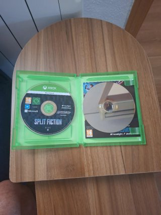 Split Fiction XBOX SERIES X