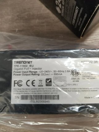 Inyector PoE+ TRENDnet TPE-115GI Gigabit 30W
