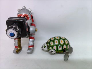 Lote Juguetes Hojalata Robot Tortuga Casa