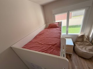 Cama alta IKEA SMÅSTAD + escritorio
