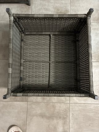 4 Pufs de ratán grises