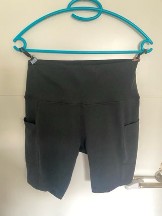 Pantalón corto deportivo mujer