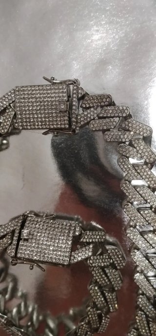 Collar y pulsera cubana con diamantes