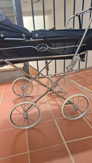 Carro de muñecas Arrue original