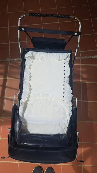 Carro de muñecas Arrue original