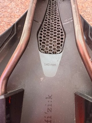 Sillín Fizik Argo R3 140mm