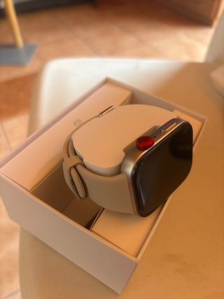 Huawei Watch Fit 3 Blanco y Rojo